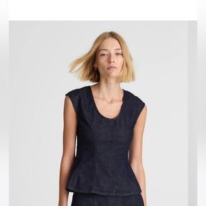 Madewell Denim Seamed Scoopneck Top in Rinse Wash. NWT!